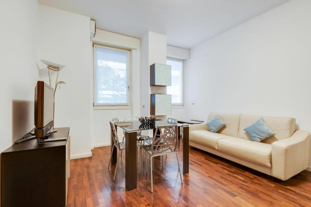 Apartamento Amazing In The Heart Of Pta Venezia Milán